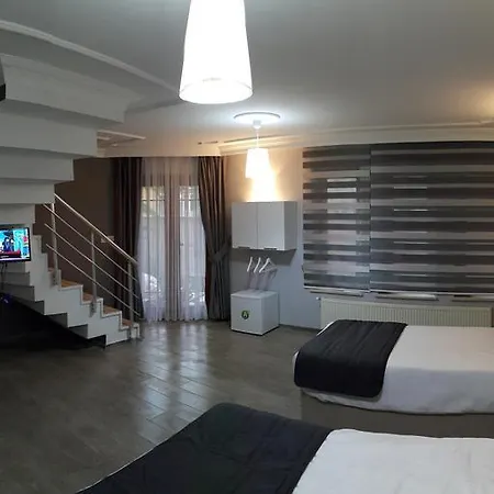 Eves Suites 公寓 伯萨